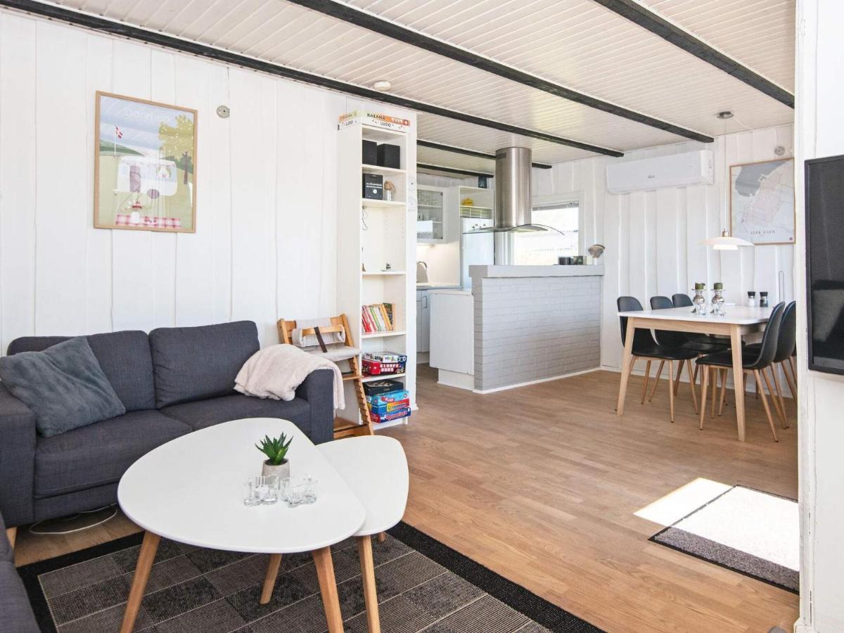 4 Person Holiday Home In Hemmet Buitenkant foto